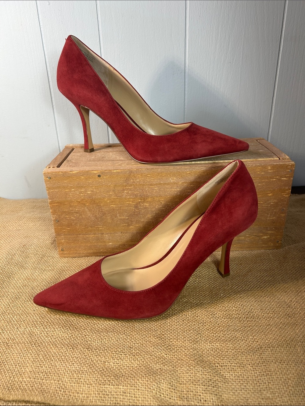 Ann Taylor Crimson Suede Pumps
